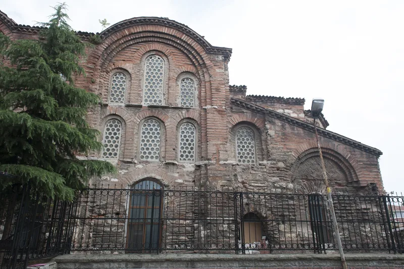 Минарет Эски Мечеть (Eski İmaret Camii) — гид по Стамбулу
