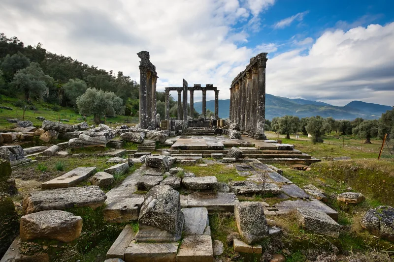 Euromus (Eurom) – Tempel des Zeus Lepsinus bei Milas