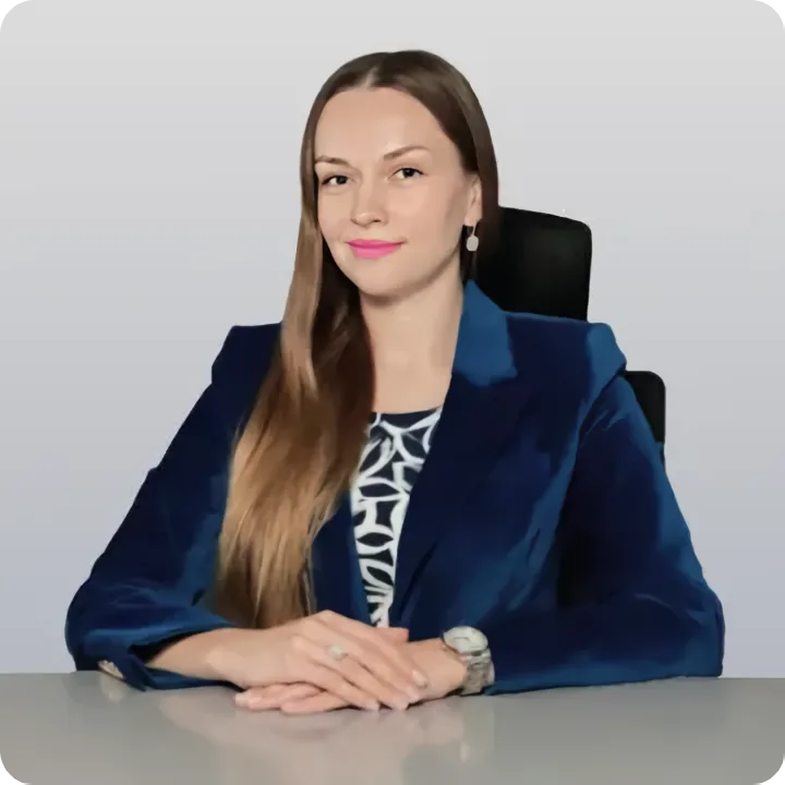 エレナ・トゥンカイ