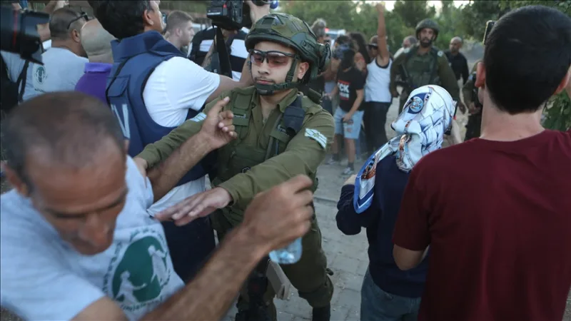 Izraēlas karavīri un ebreju kolonisti Rietumkrastā veica vienlaicīgus uzbrukumus