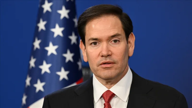 Az amerikai külügyminiszter hangsúlyozta Trump elnök elkötelezettségét az orosz–ukrán háború lezárására irányuló „tárgyalások” iránt