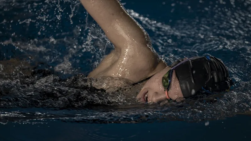 Reprezentanti v plavání získali v Praze a Grazu dalších 13 medailí