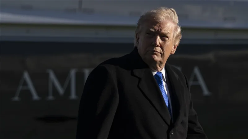 美国总统特朗普宣布推出一款智能手机应用程序，用户可通过该应用关注白宫的最新动态