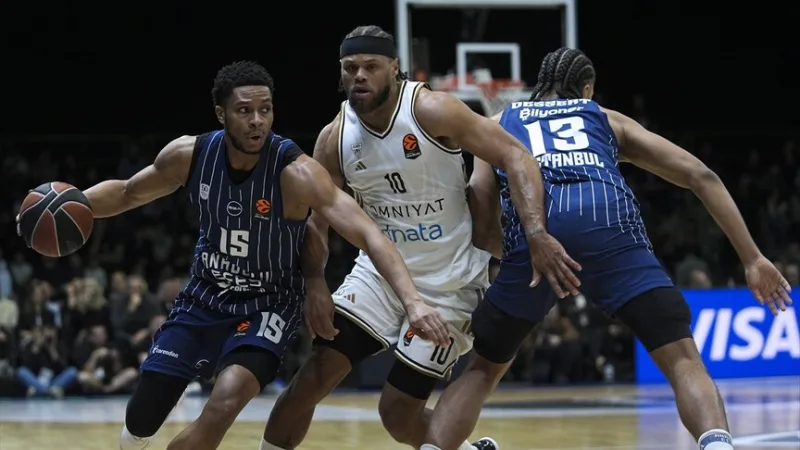 Anadolu Efes porazil Dubai Basketbol 85:69