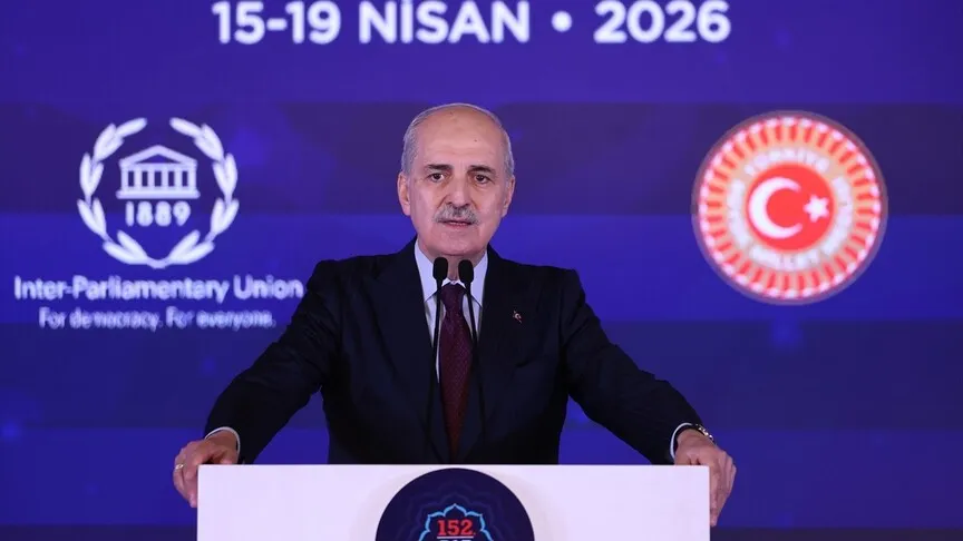 Turcijas Lielās asamblejas priekšsēdētājs Kurtulmuş: Mēs visi kopā vērojam, kā pasaules sistēmas institūcijas un noteikumi kļūst neefektīvi