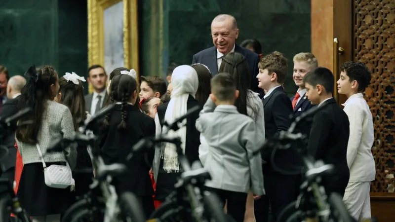 President Erdoğan met with children