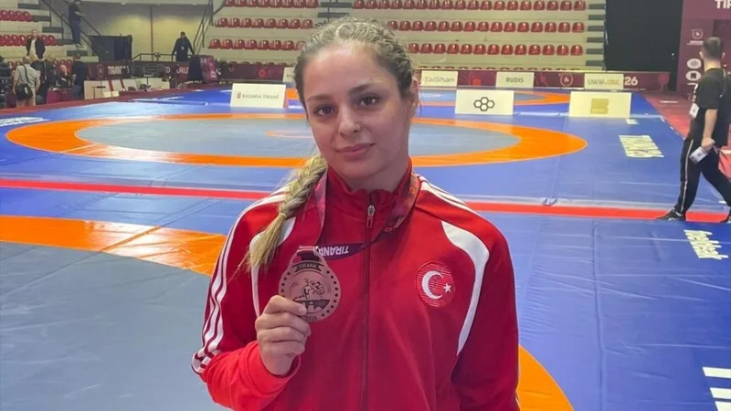 Nacionalinė imtynininkė Tuba Demir užėmė trečiąją vietą Europos čempionate