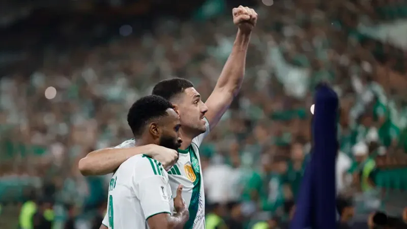 Merih Demiral hat mit Al Ahli zum zweiten Mal in Folge den Meistertitel gewonnen